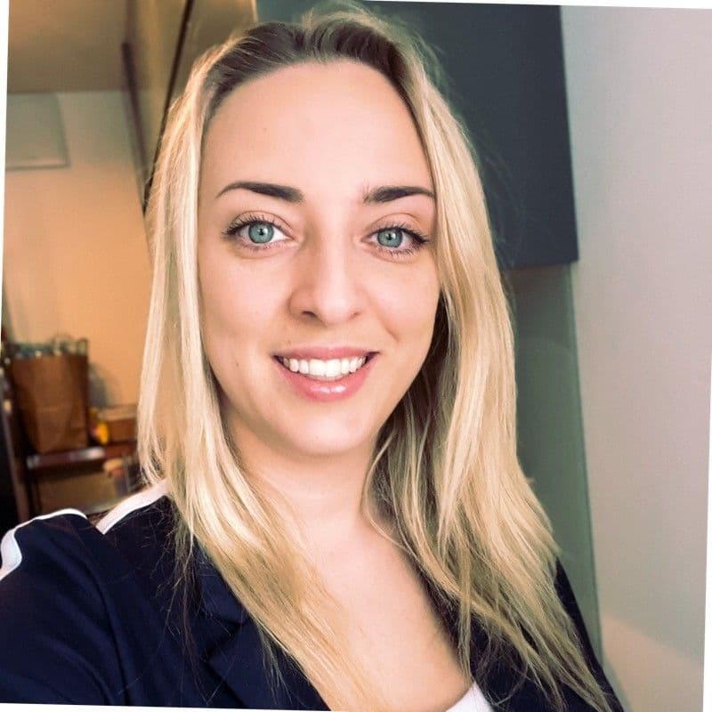 Alyona Zhurik — Chief Operating Officer (СОО), Top Dollar