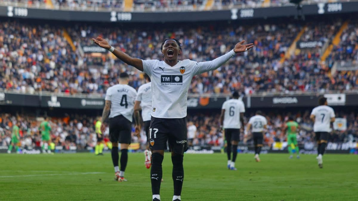 Largie Ramazani left out by Leeds, seeks return to Valencia