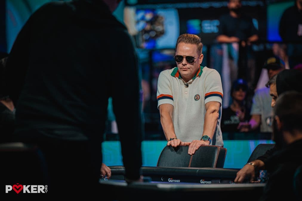 Lauri Saaskilahti at a poker table, preparing for WSOP Main Event.