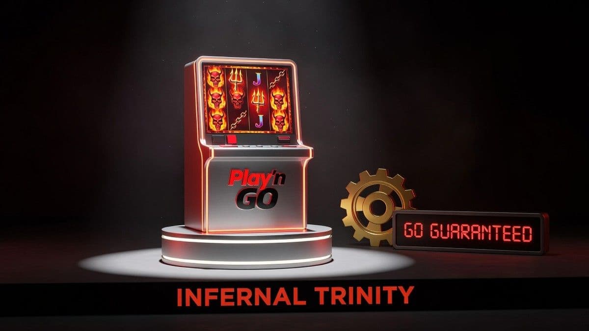 Arte del juego Infernal Trinity con logos de Play'n GO y reguladores en un diseño equilibrado