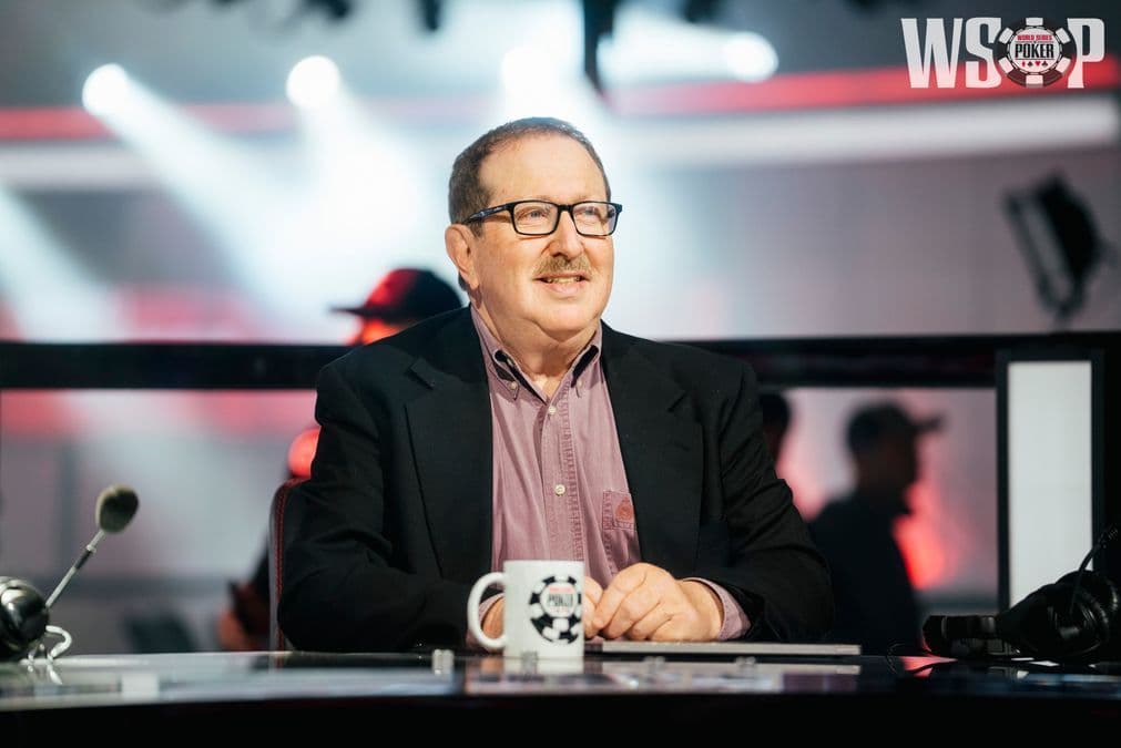 Norman Chad: Los brazaletes online y en vivo deben tener el mismo valor