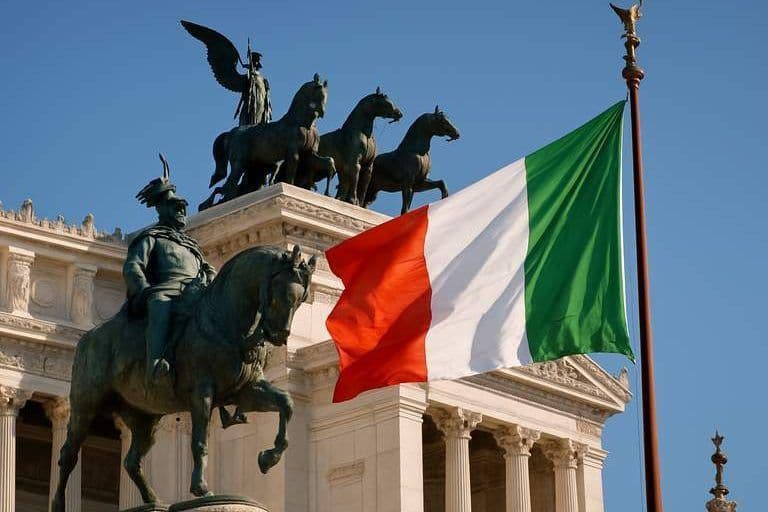 Italy freezes more than €25m in Gratta e Vinci case involving five former employees