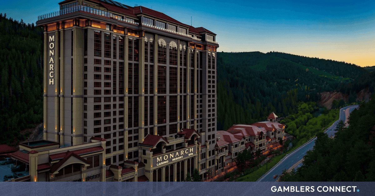 Informe financiero de Monarch Casino & Resorts con cifras de Q3 2026 y resumen ejecutivo