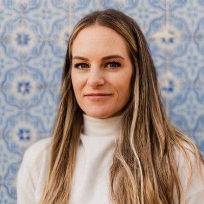 Chelsie Cooper — Founder, Chief Executive Officer (CEO), Approvely