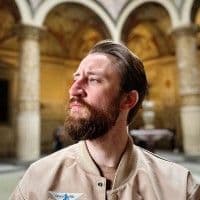 Denis Lavrik — Founder, Chief Business Development Officer (CBDO), grokth
