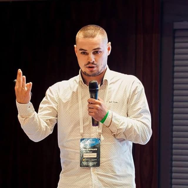 Denis Narizhny — Owner, Pirozhki.top