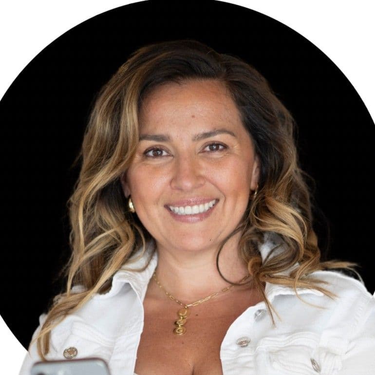 Jenny Gonzalez — Chief Executive Officer (CEO), Co-Founder, Rocahead